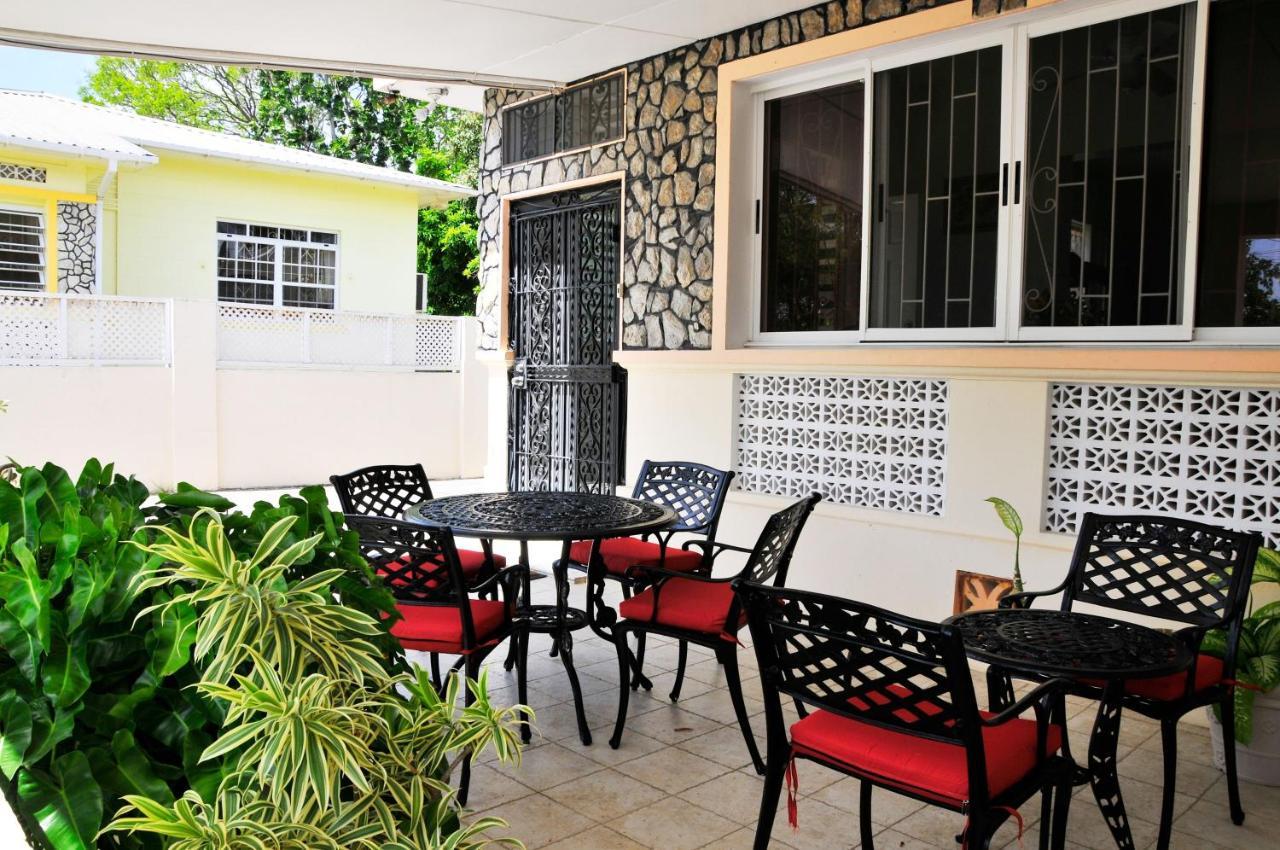 Welcome To The Unpretentious And Breezy Graceville, Steps Away From The Beach Saint James Extérieur photo